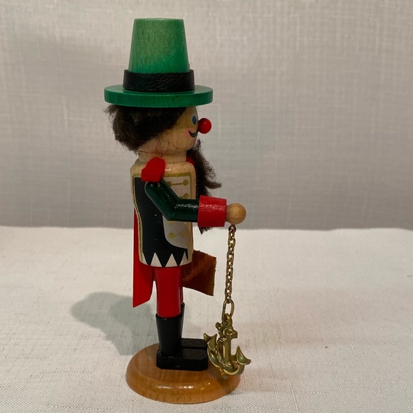 Steinbach Mini Christopher Columbus Nutcracker w/Anchor & Sign 1492-1992 5" Tall - Picture 9 of 16